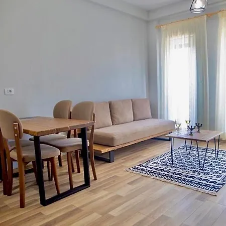 Cozy Apartment Tirana